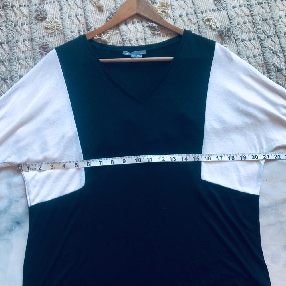 Vince Black & White Colorblocked Sweater - Picture 5 of 6